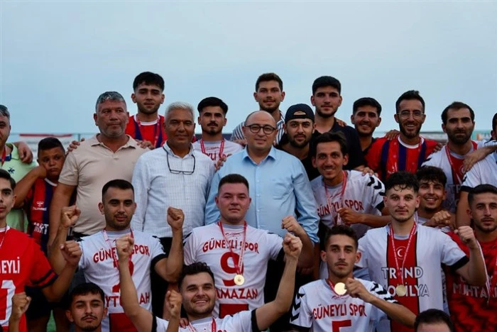Tepeler Tribün, Güneyli Şampiyon Oldu