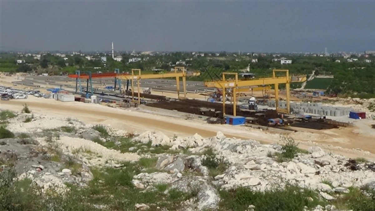 Çeşmeli-Kızkalesi Otoyol Projesinde Çalışmalar Tam Gaz Devam Ediyor 2027'de Hizmete Girecek