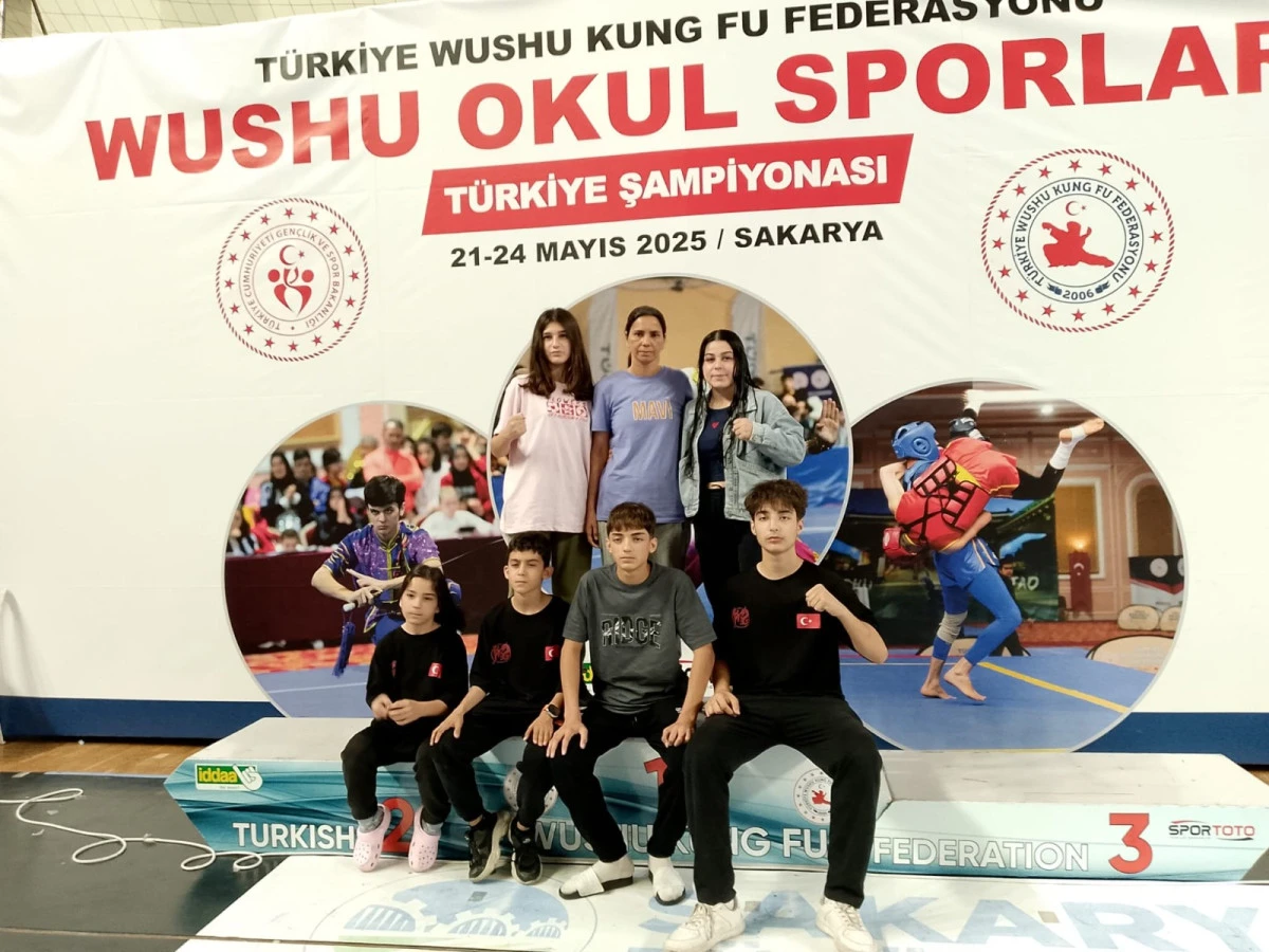 Dilek Hocanın Talebeleri Sakarya’dan Madalya İle Döndü
