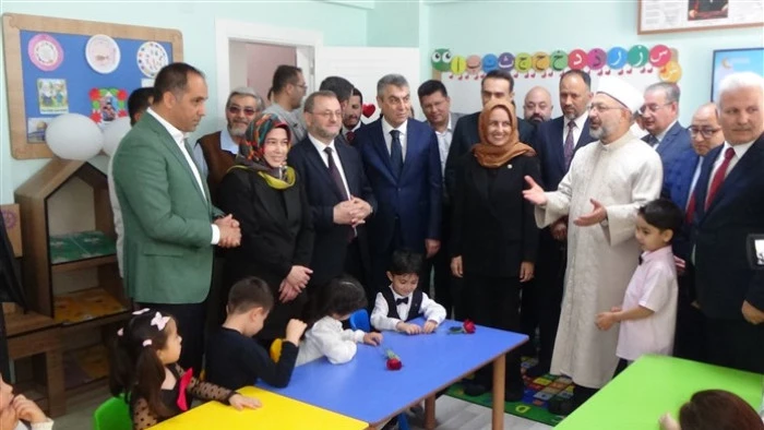 Erdemli Hayra Hizmette Birinci