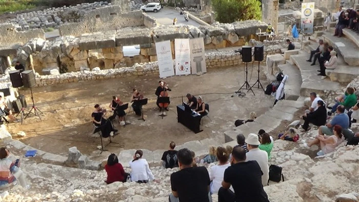 2 Bin 200 Yıllık Elaiussa Sebaste Antik Tiyatroda Konser