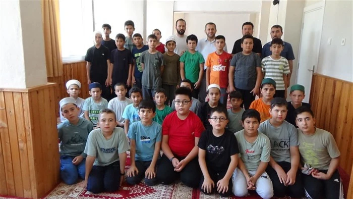 Yaz Kur’an Kurslarında Öğrenciler Hem Öğreniyor, Hem de Eğleniyorlar