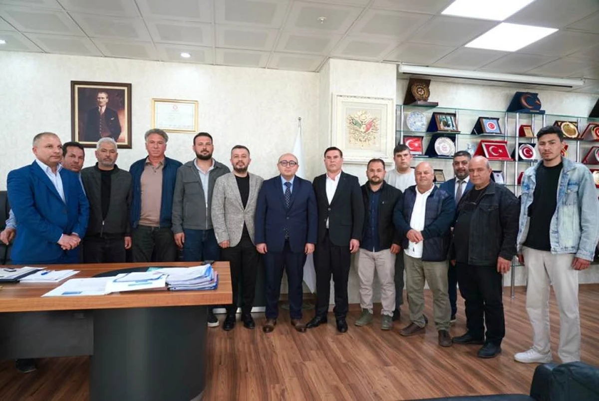 Erdemli&rsquo;de Elektrik&ccedil;iler Ve Elektrik M&uuml;hendisleri Derneği&rsquo;nden Protokol Ziyareti