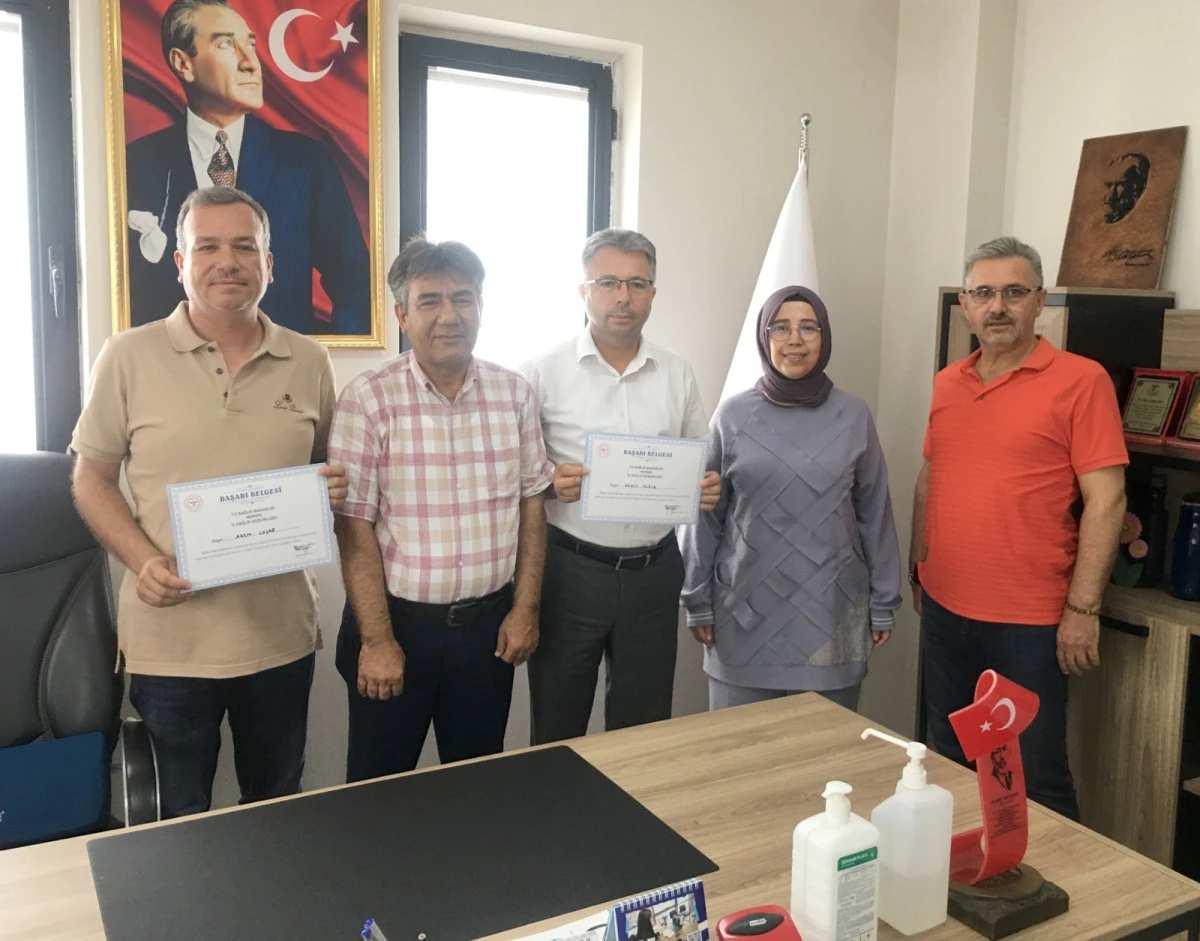 Erdemli’de Sigarayı Bırakan 2 Kişiye Başarı Belgesi 