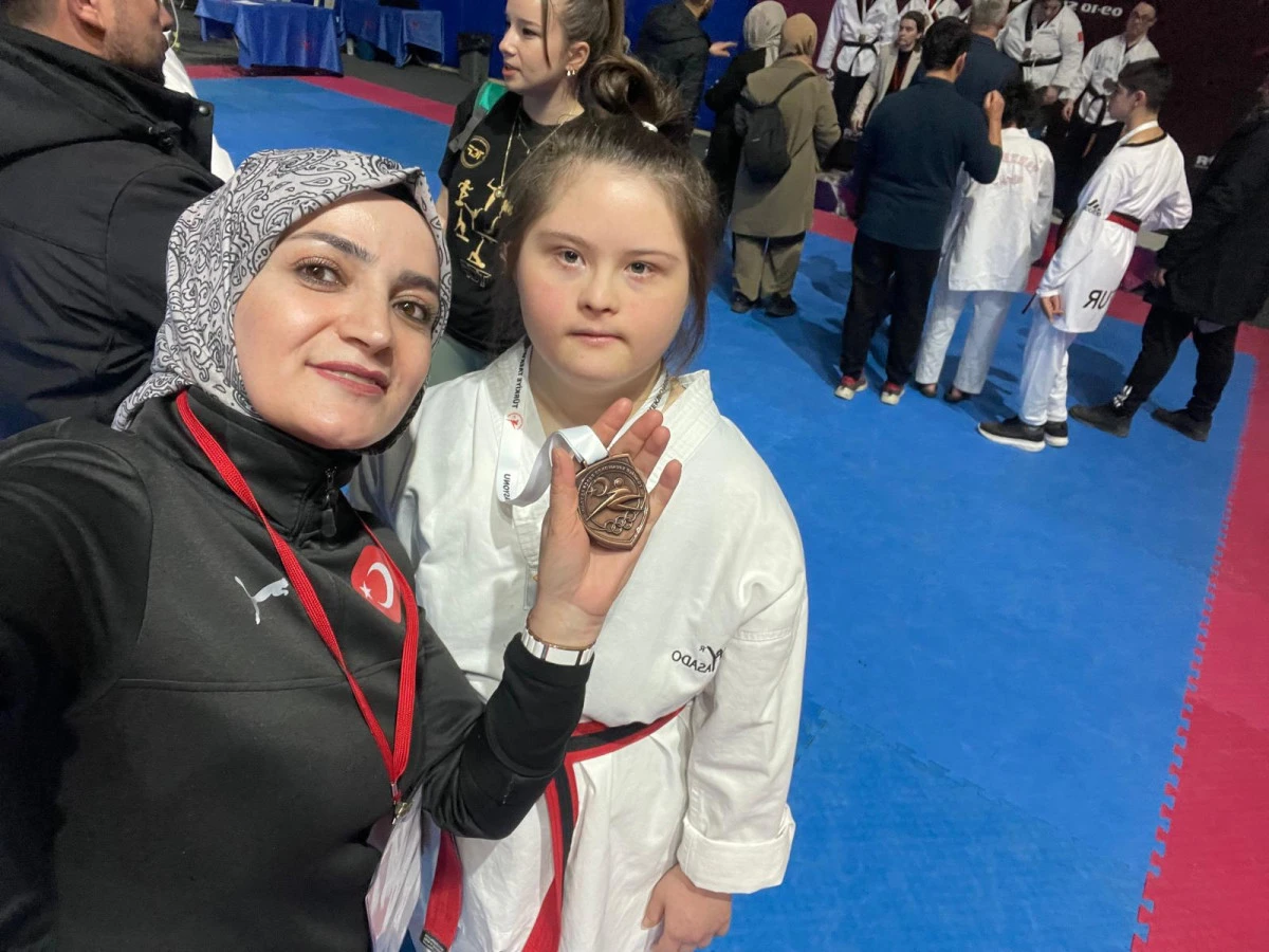 Erdemlili &Ouml;zel Sporcu Selcan G&ouml;k&uuml;ş Gururumuz Oldu