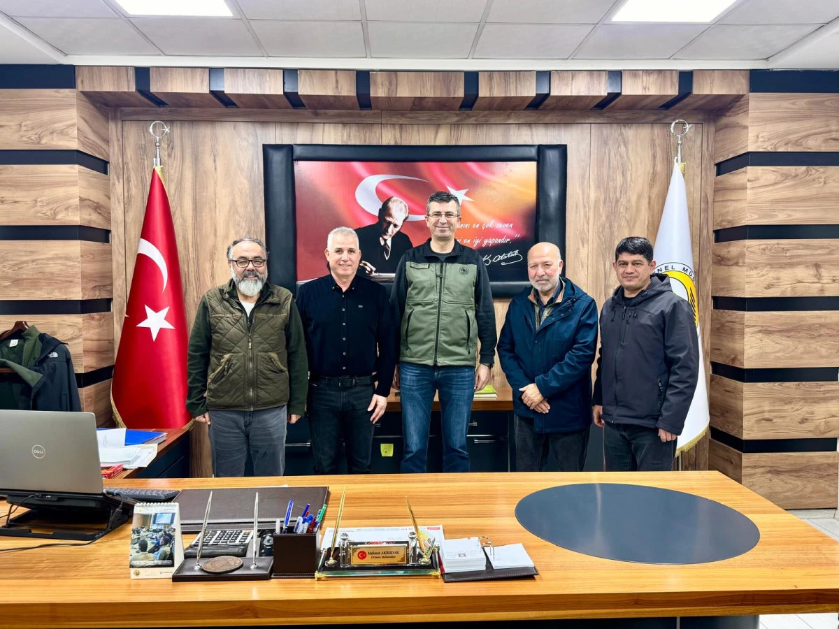 Gazetecilerden Orman İşletme M&uuml;d&uuml;r&uuml; Mehmet Akbudak&rsquo;a Hayırlı Olsun Ziyareti