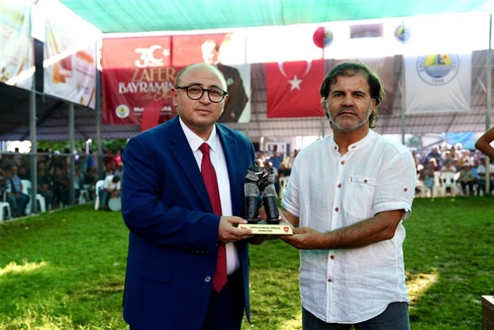 Torosların Zirvesinde Zafer Coşkusuyla Güreştiler