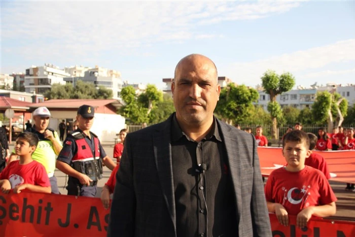 Erdemli’de Şehit Jandarma Astsubay Üstçavuş Celil Mutlu’ya Cumhuriyet Bayramında Vefalı Davranış