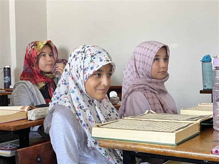 Yaz Kur’an Kurslarında Öğrenciler Hem Öğreniyor, Hem de Eğleniyorlar