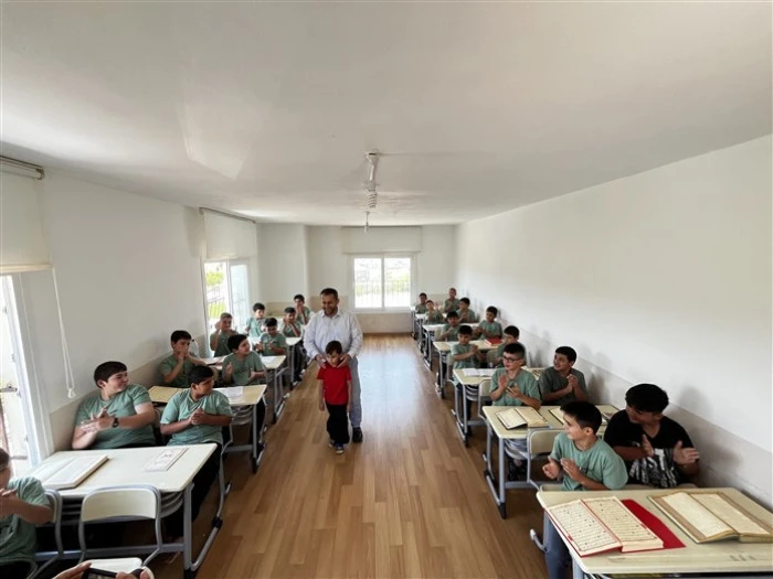 Yaz Kur’an Kurslarında Öğrenciler Hem Öğreniyor, Hem de Eğleniyorlar