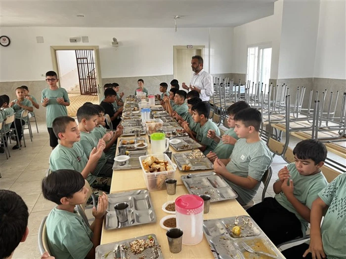 Yaz Kur’an Kurslarında Öğrenciler Hem Öğreniyor, Hem de Eğleniyorlar