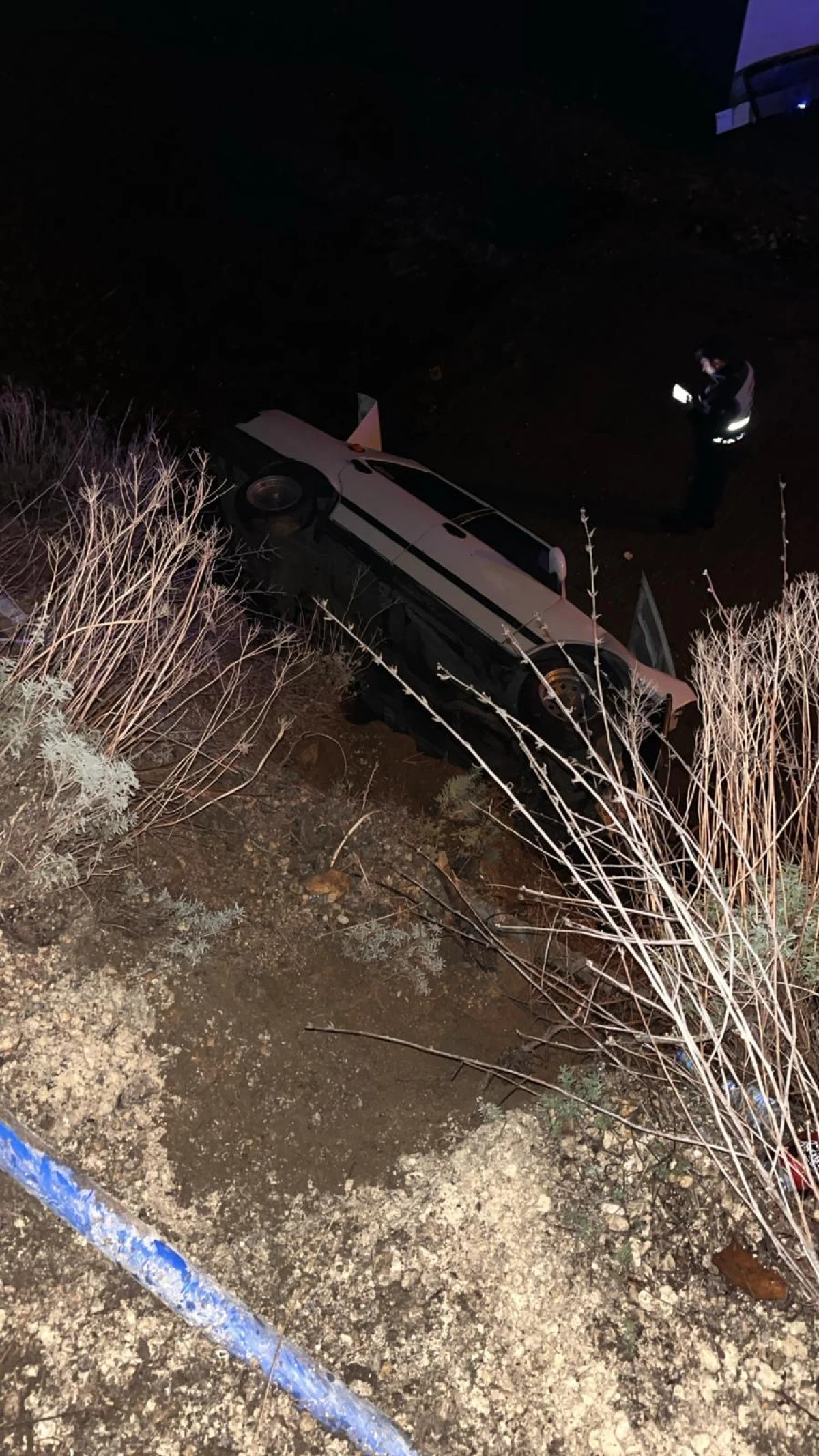 M&uuml;ğl&uuml;&rsquo;de Araba Dereye U&ccedil;tu 2 Yaralı 