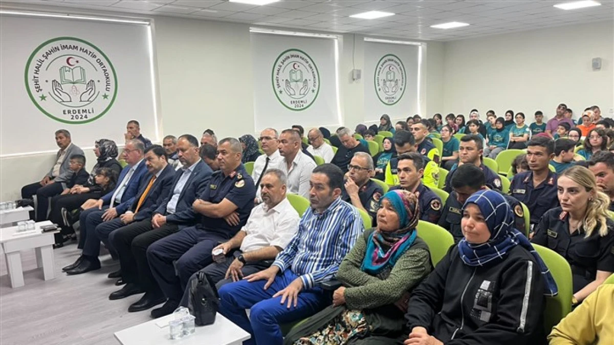 Şehit Uzman &Ccedil;avuş Halil Şahin İ&ccedil;in Anma D&uuml;zenlendi