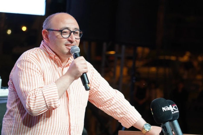 Mustafa Kara Başkan’dan Binlerce Gence Unutulmaz Karne Hediyesi