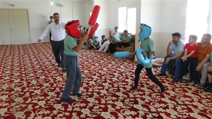 Yaz Kur’an Kurslarında Öğrenciler Hem Öğreniyor, Hem de Eğleniyorlar