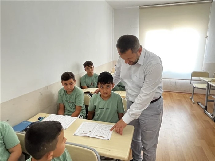 Yaz Kur’an Kurslarında Öğrenciler Hem Öğreniyor, Hem de Eğleniyorlar