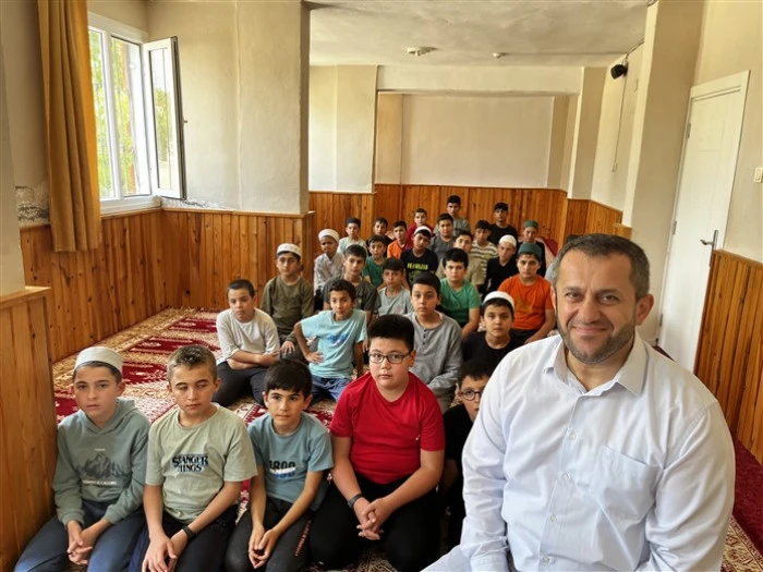 Yaz Kur’an Kurslarında Öğrenciler Hem Öğreniyor, Hem de Eğleniyorlar