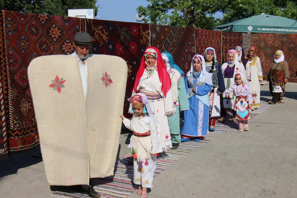 Y&ouml;r&uuml;klerden Mankenleri Kıskandıran Defile 